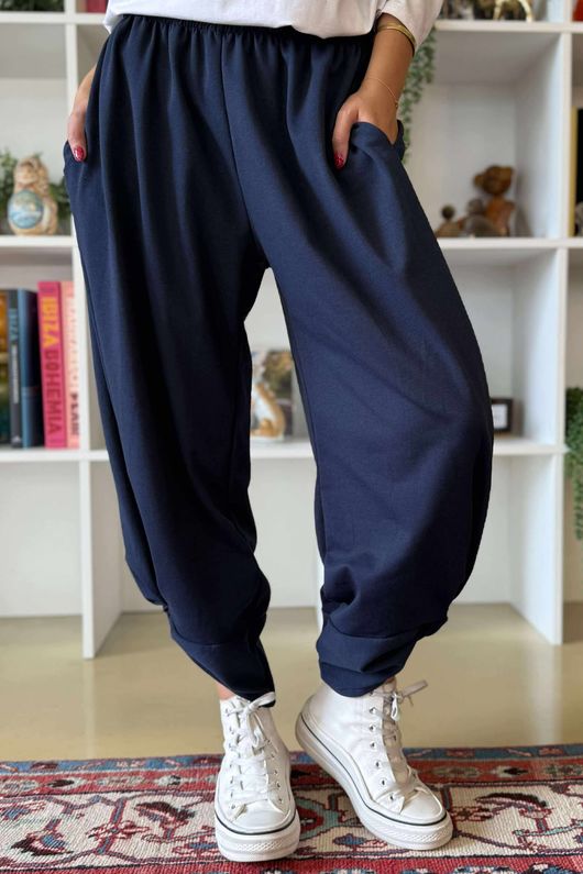 The Sunday Morning 7/8 Twist Pant Navy
